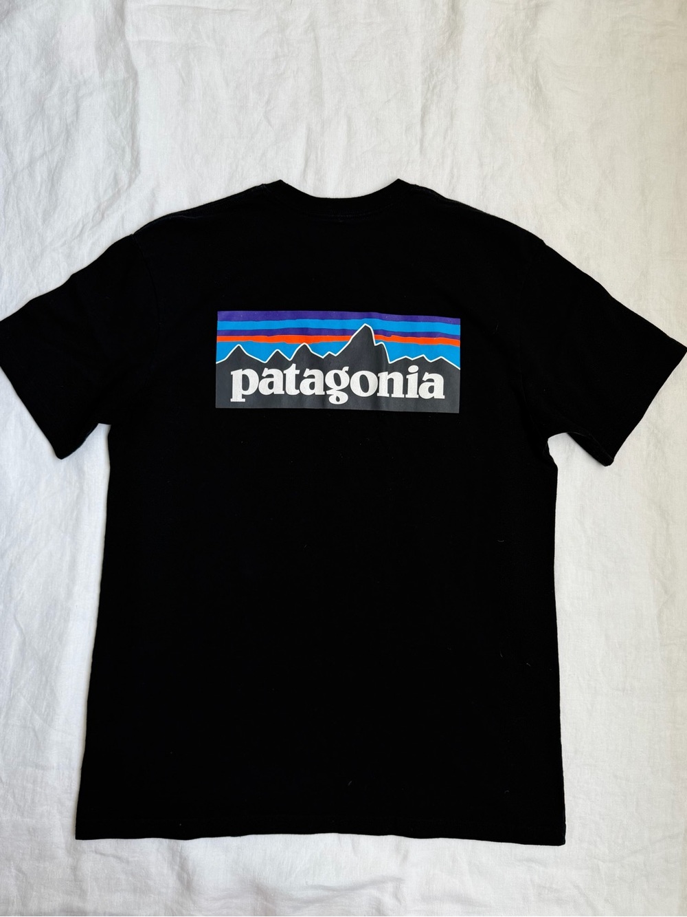 Patagonia P-6 Logo Responsibili-Tee Black T-Shirt Men’s M